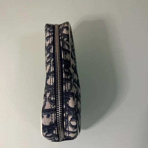 Dior Navy and Cream Monogram Clutch - Picture 6 of 9